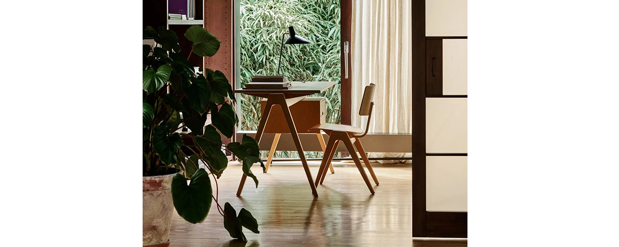 Ghế ăn Robin day chair